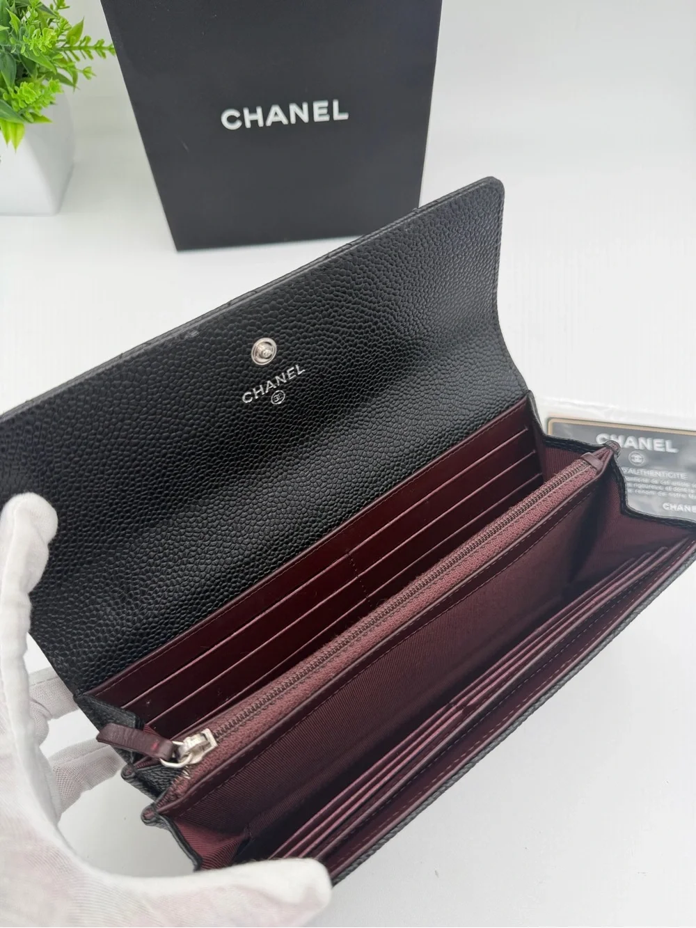 CHANEL Black Quilted Classic Flap Wallet Caviar skin with silver CC Logo😍